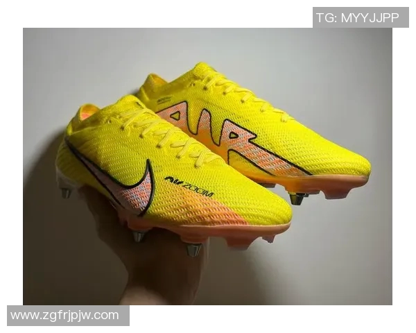 球星专属足球鞋价格揭秘 市场上不同品牌和款式的价格差异分析 球星专属足球鞋价格揭秘 市场上不同品牌和款式的价格差异分析